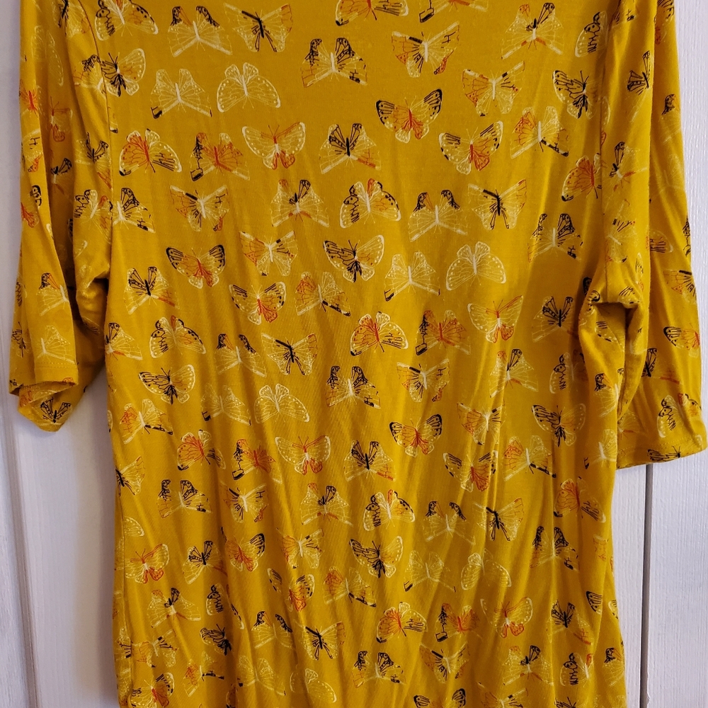 Apt 9 Yellow Top With Butterflies. S Med - Picture 5 of 5
